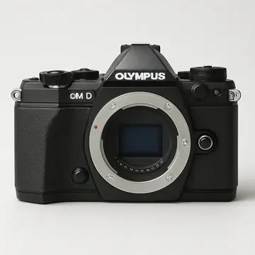 OLYMPUS OM-D E-M5 Mark II