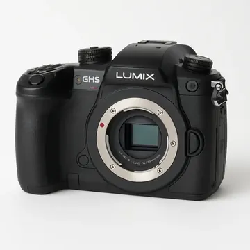 Panasonic LUMIX GH5S